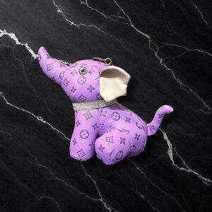 Elegant Special Print Elephant KeyChain!